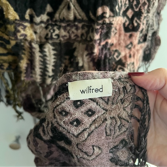 Wilfred Scarf - Picture 3 of 3